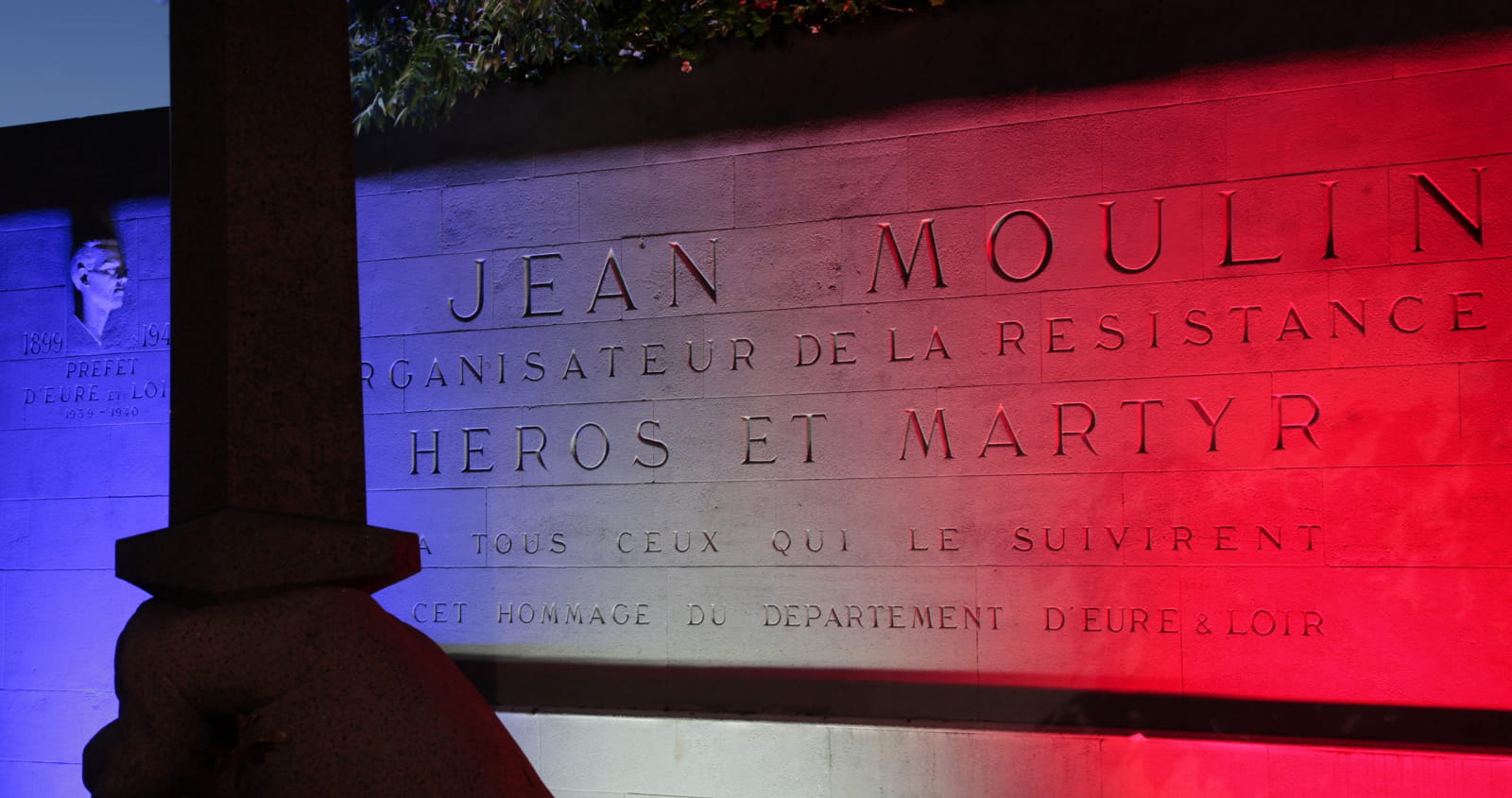 Mémorial au résistant Jean-Moulin, ancien préfet d'Eure-et-Loir lors de l'évènement Chartres en Lumières
